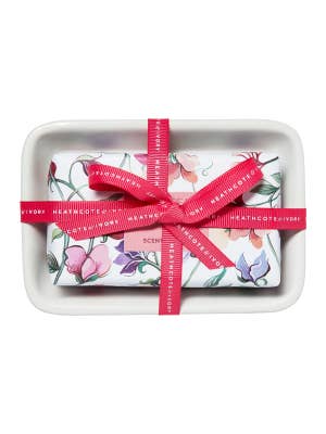 Heathcote & Ivory Sweet Pea & Honeysuckle Scented Soap In Dish